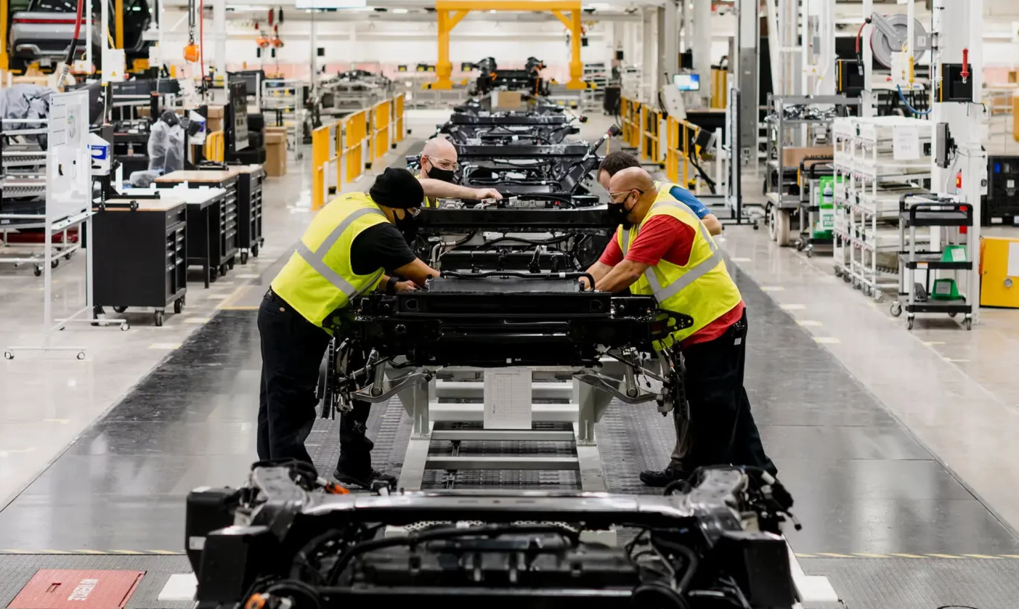 Le rôle des pièces en plastique et en caoutchouc dans l’industrie automobile : Innovations et technologies futures